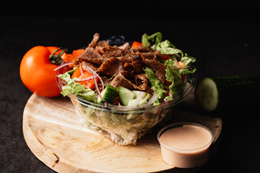 WOŁOWO - BARANIE PREMIUM: Sałatka